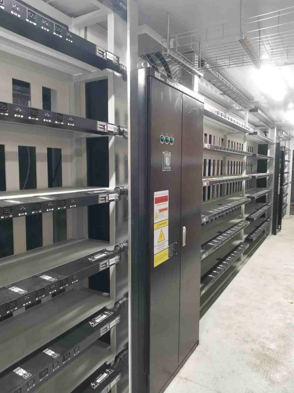inside of modular data center-2